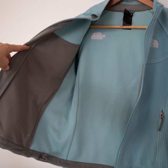 The North Face Light Blue Windwall fleece jacket - Picture 6 of 14